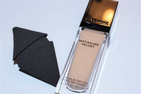 givenchy eclat matissime beauty blender|Givenchy Matissime Velvet Foundation Review – Before & After.